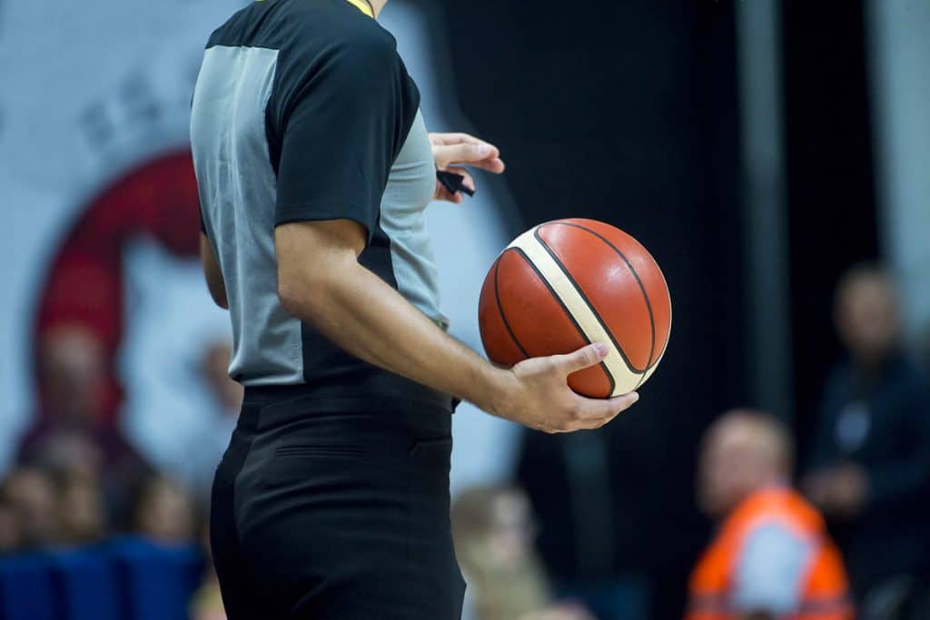 Come Diventare Arbitro di Basket?