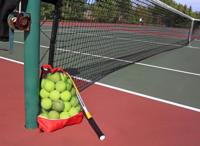 Cosa Regalare ad un Appassionato di Tennis? 8 Interessanti Idee Regalo!
